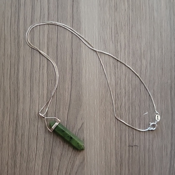 🪻Pre-loved 925 Italy Sterling Silver with New Jade pendant - Picture 1 of 6